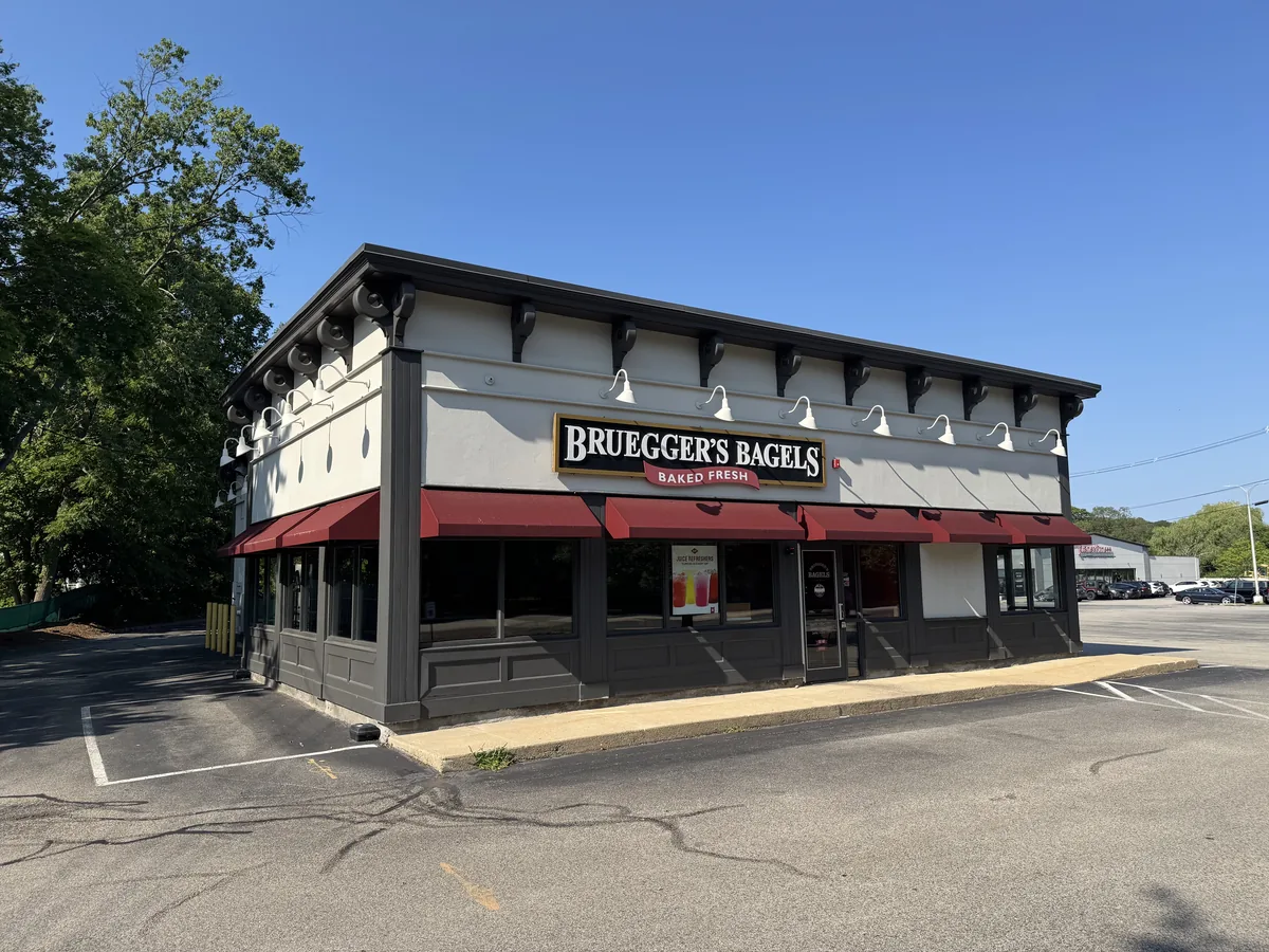 207–225 Lincoln Street, Hingham